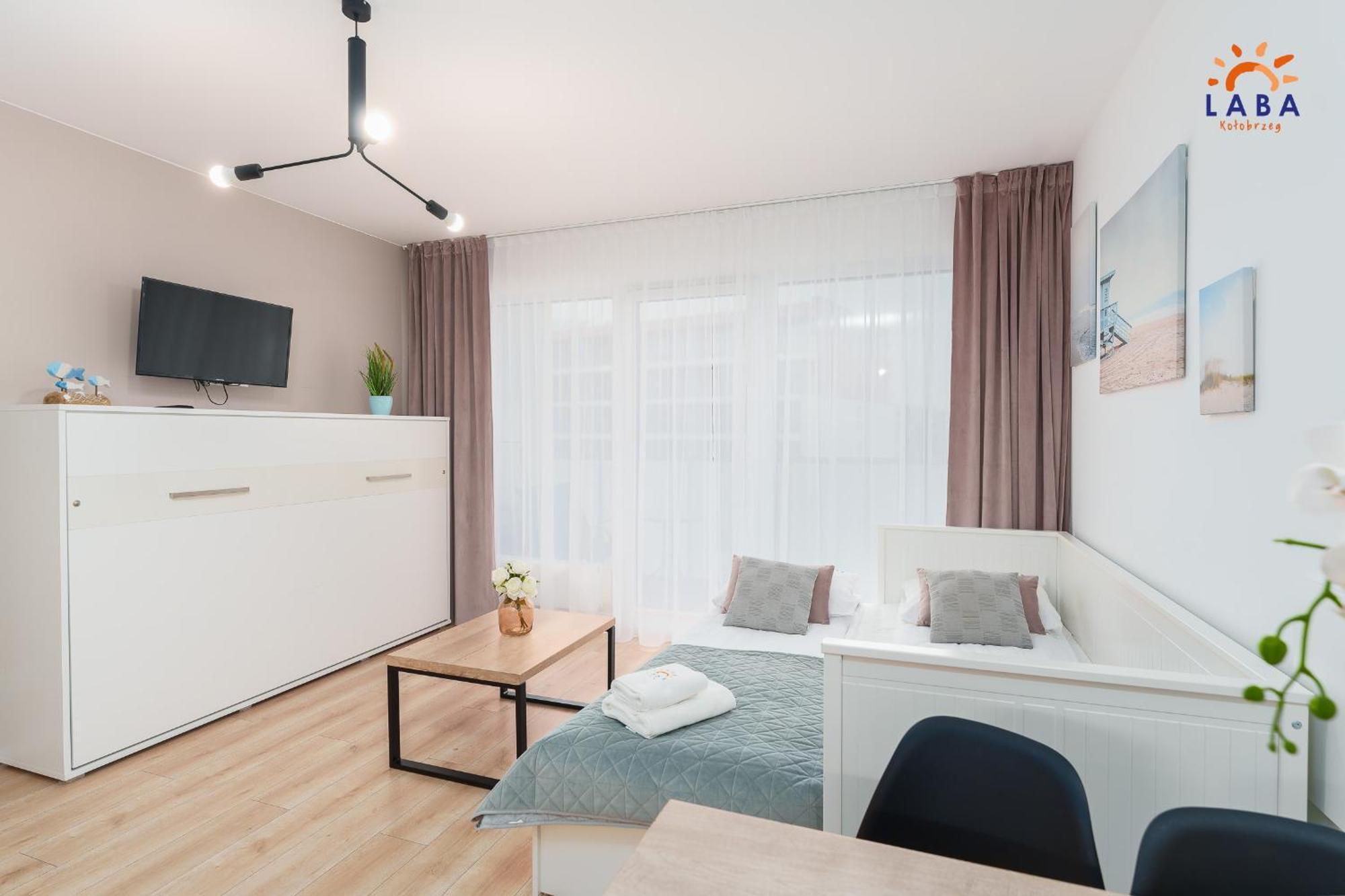 Laba Kolobrzeg Apartamenty Kasprowicza 20Ab Buitenkant foto