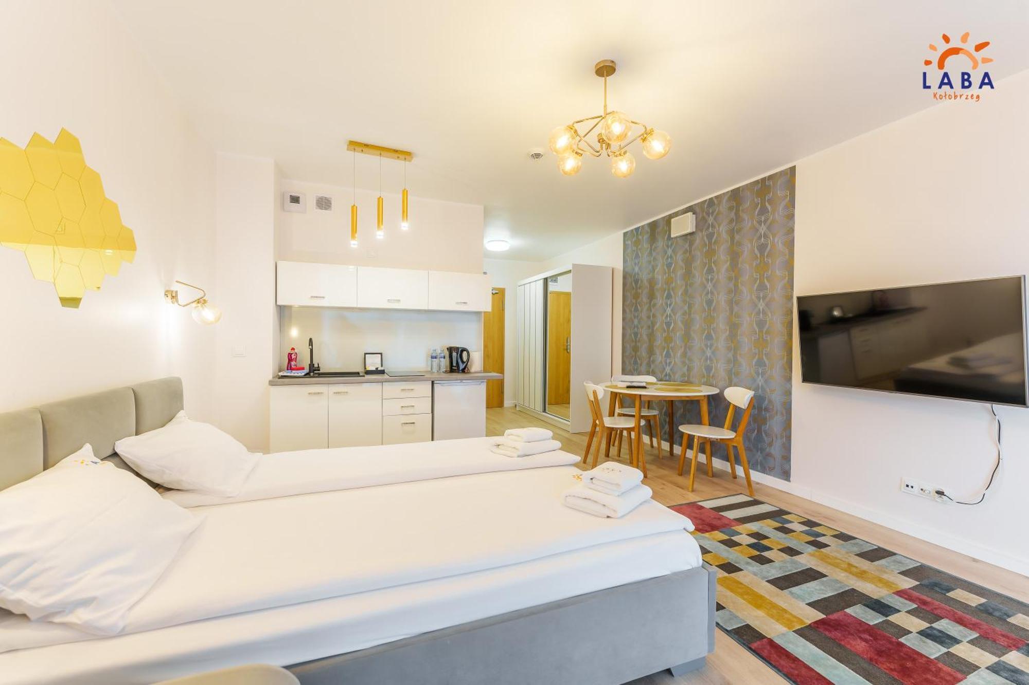 Laba Kolobrzeg Apartamenty Kasprowicza 20Ab Buitenkant foto