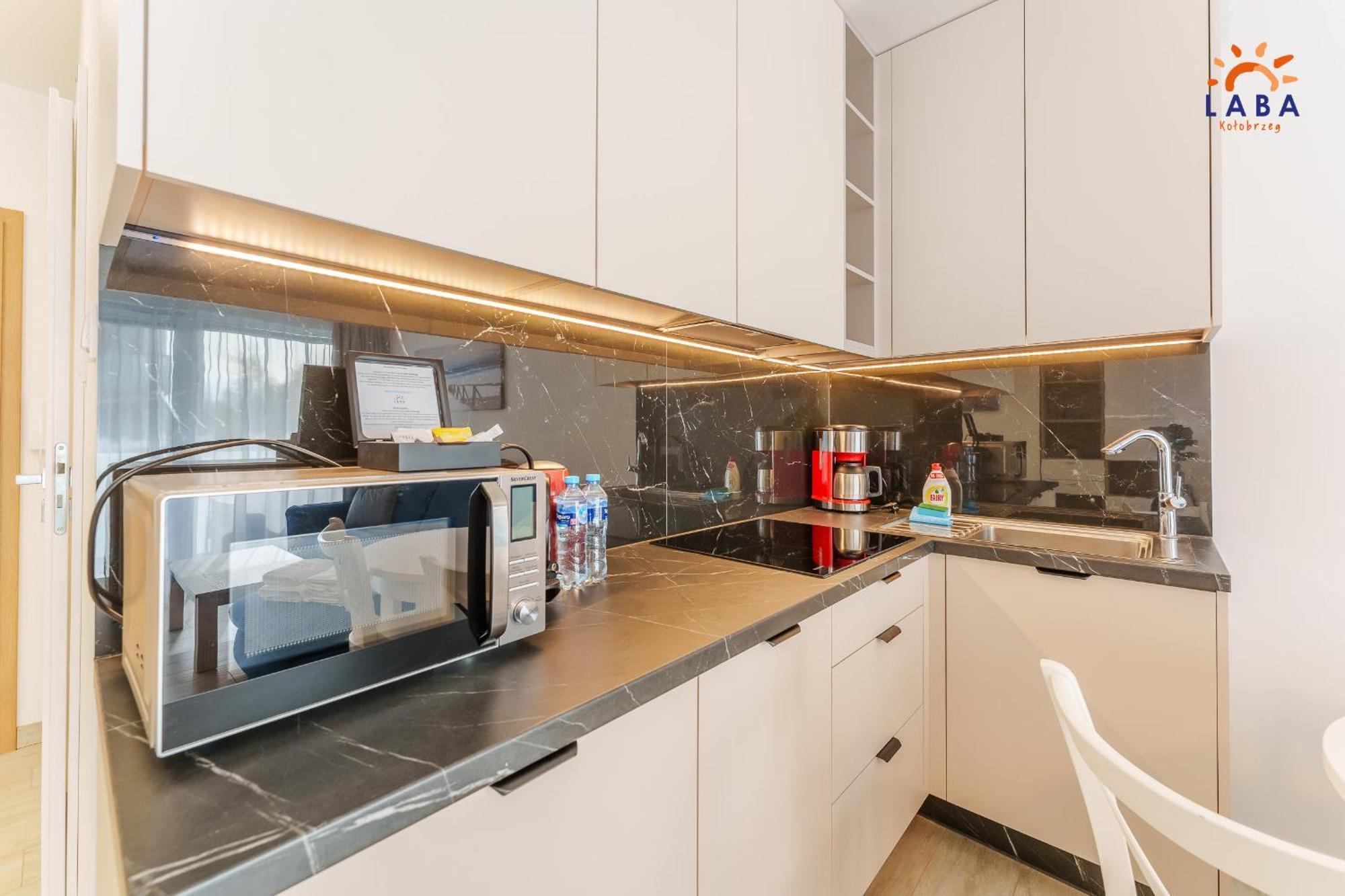 Laba Kolobrzeg Apartamenty Kasprowicza 20Ab Buitenkant foto