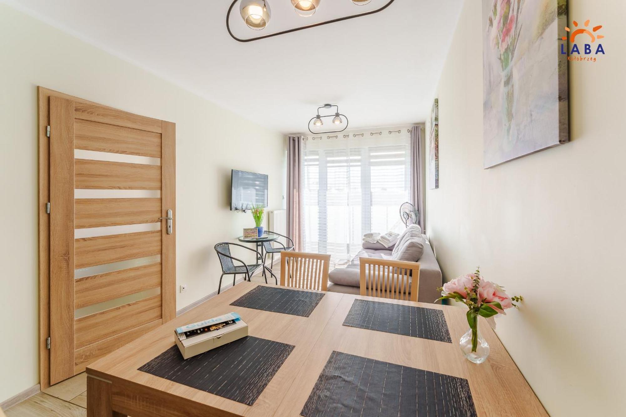 Laba Kolobrzeg Apartamenty Kasprowicza 20Ab Buitenkant foto