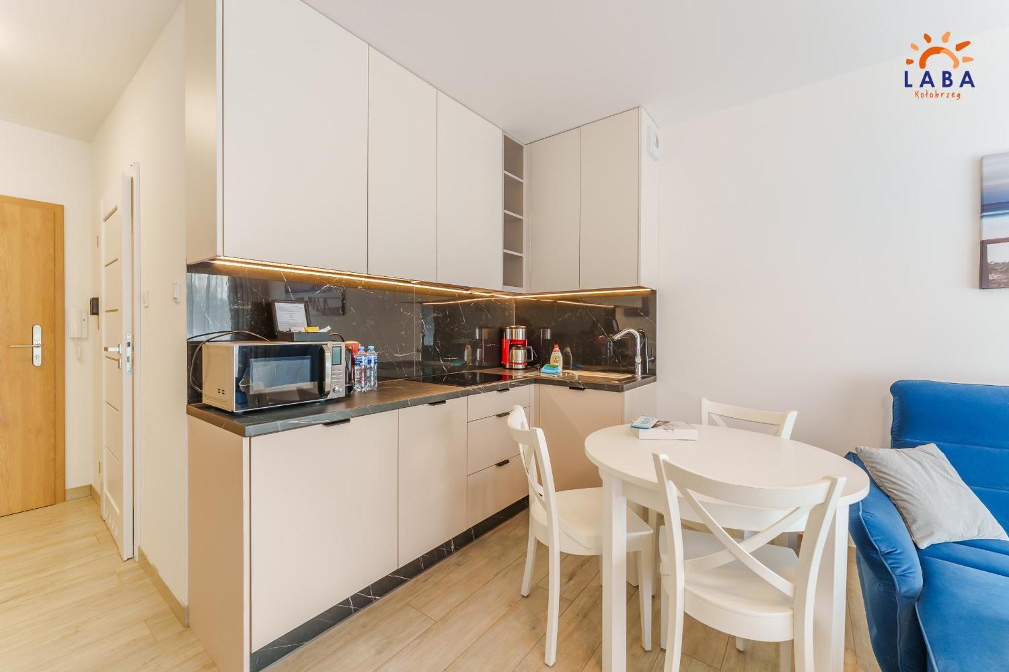 Laba Kolobrzeg Apartamenty Kasprowicza 20Ab Buitenkant foto