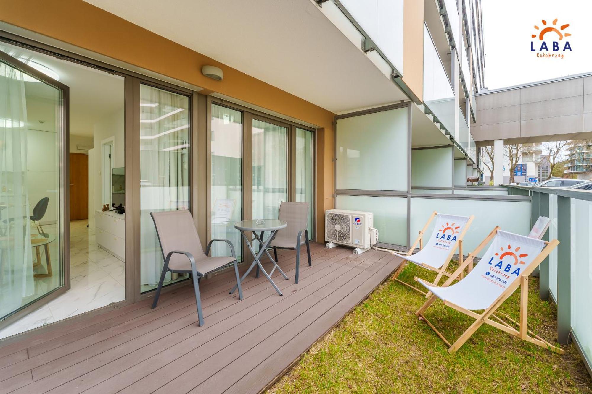 Laba Kolobrzeg Apartamenty Kasprowicza 20Ab Buitenkant foto
