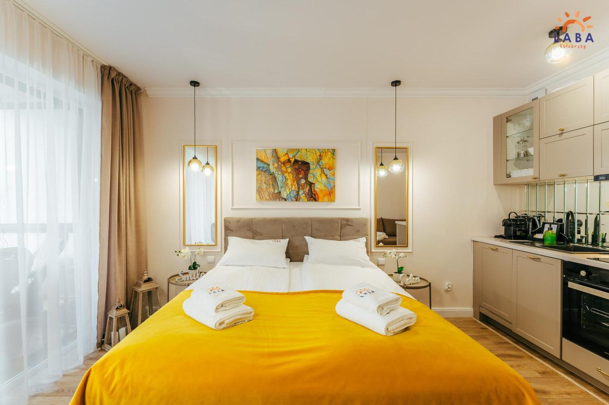Laba Kolobrzeg Apartamenty Kasprowicza 20Ab Buitenkant foto