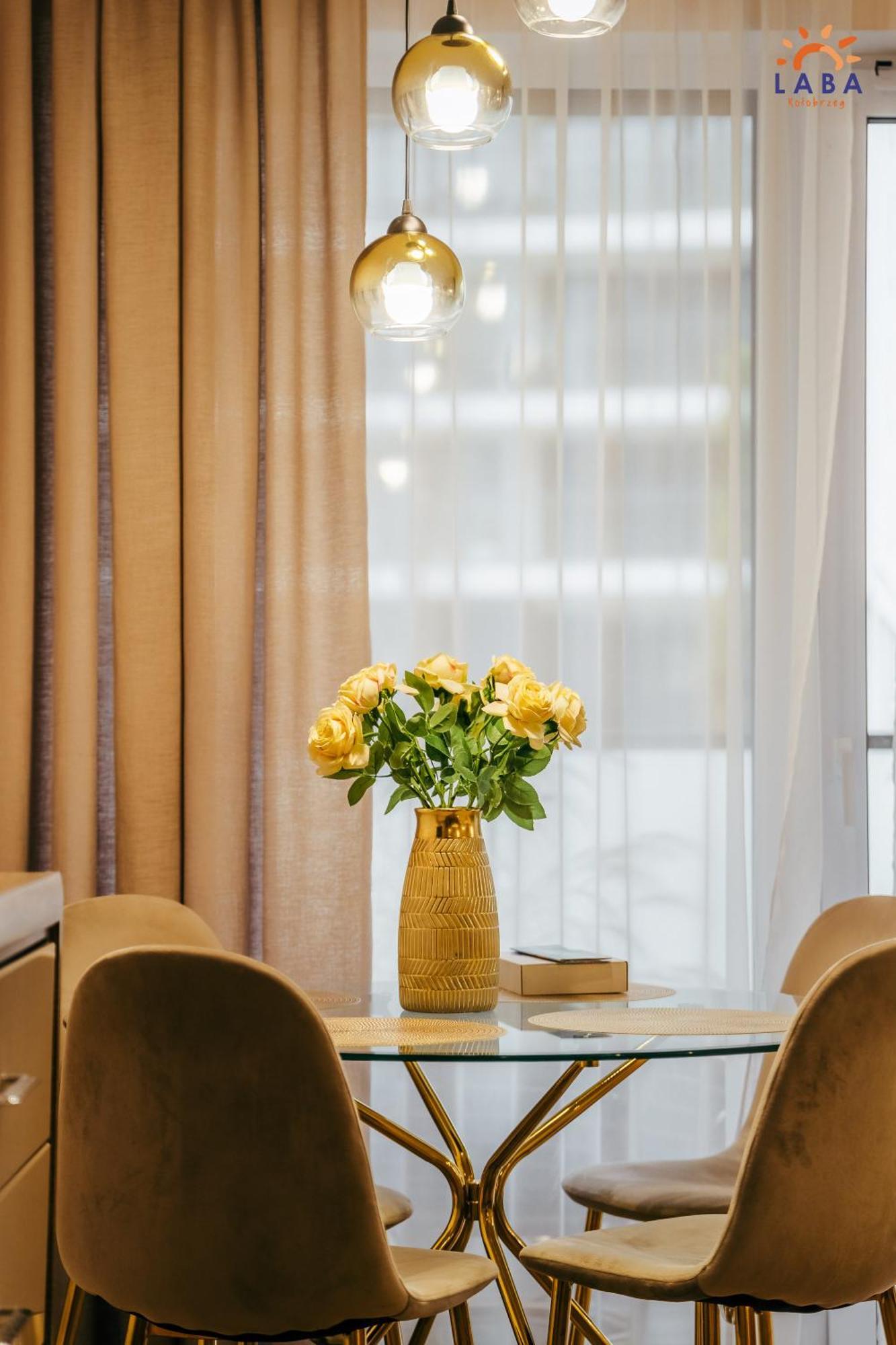 Laba Kolobrzeg Apartamenty Kasprowicza 20Ab Buitenkant foto